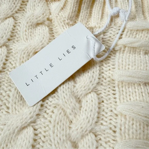 NWT Anthropologie Little Lies Cable Stitch Sweater Size S/M - Picture 6 of 12